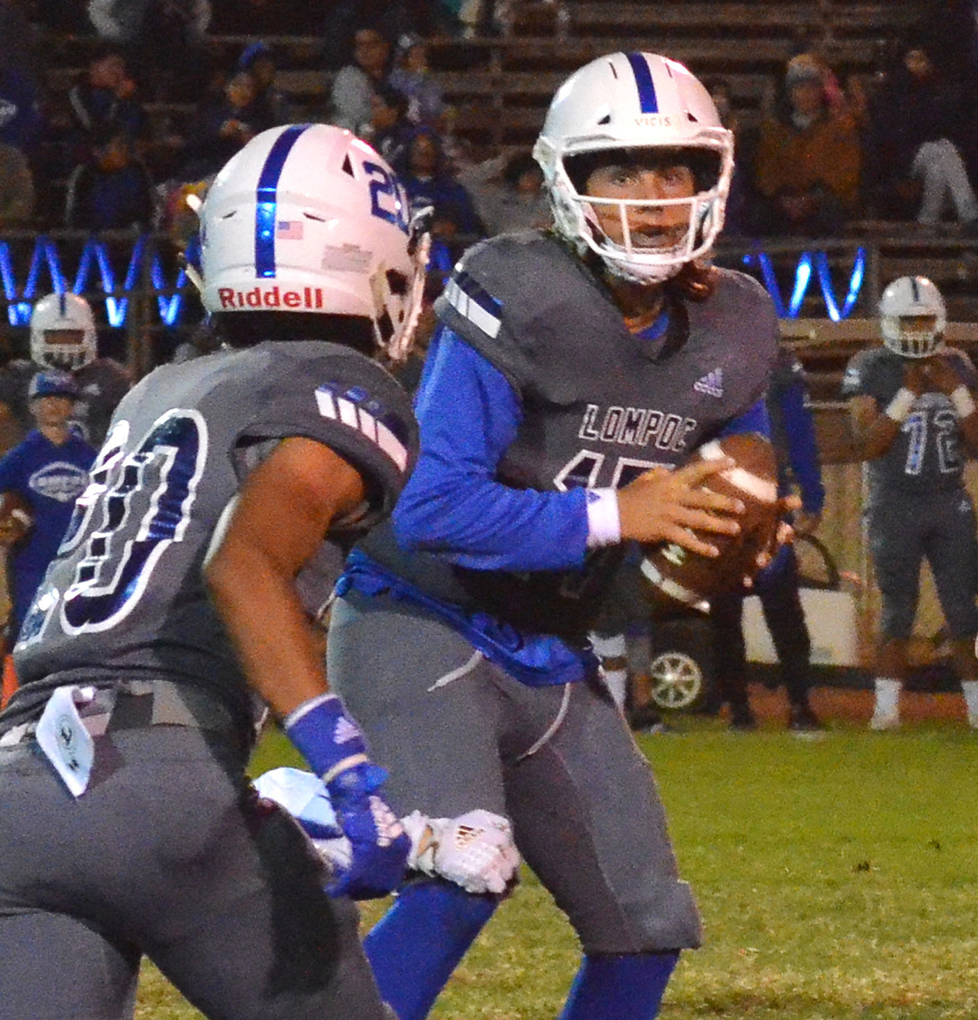 101819-Santa Barbara-Lompoc Football 09.JPG